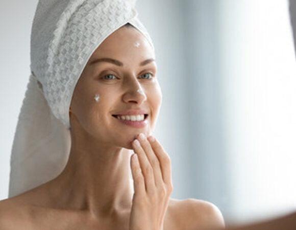 Hair/skin Care Essentials to Pack During Travelling