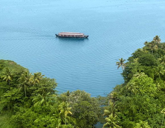 Kumarakom Lake Resort 4 Nights / 5 Days