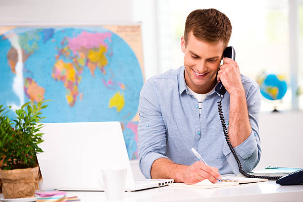 Travel Agent vs. Online Booking